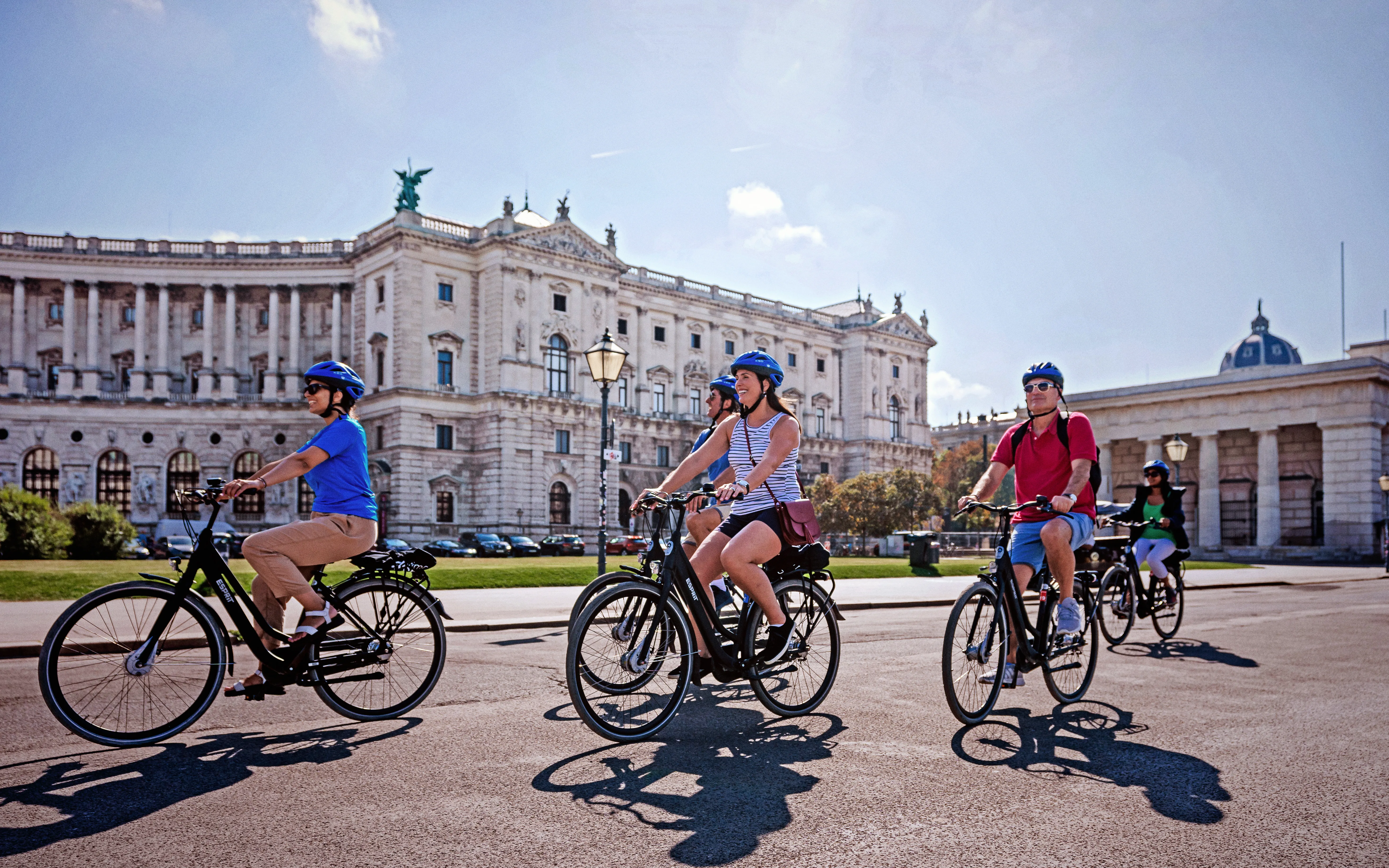 Grand Danube Cruises (10–14 Days)