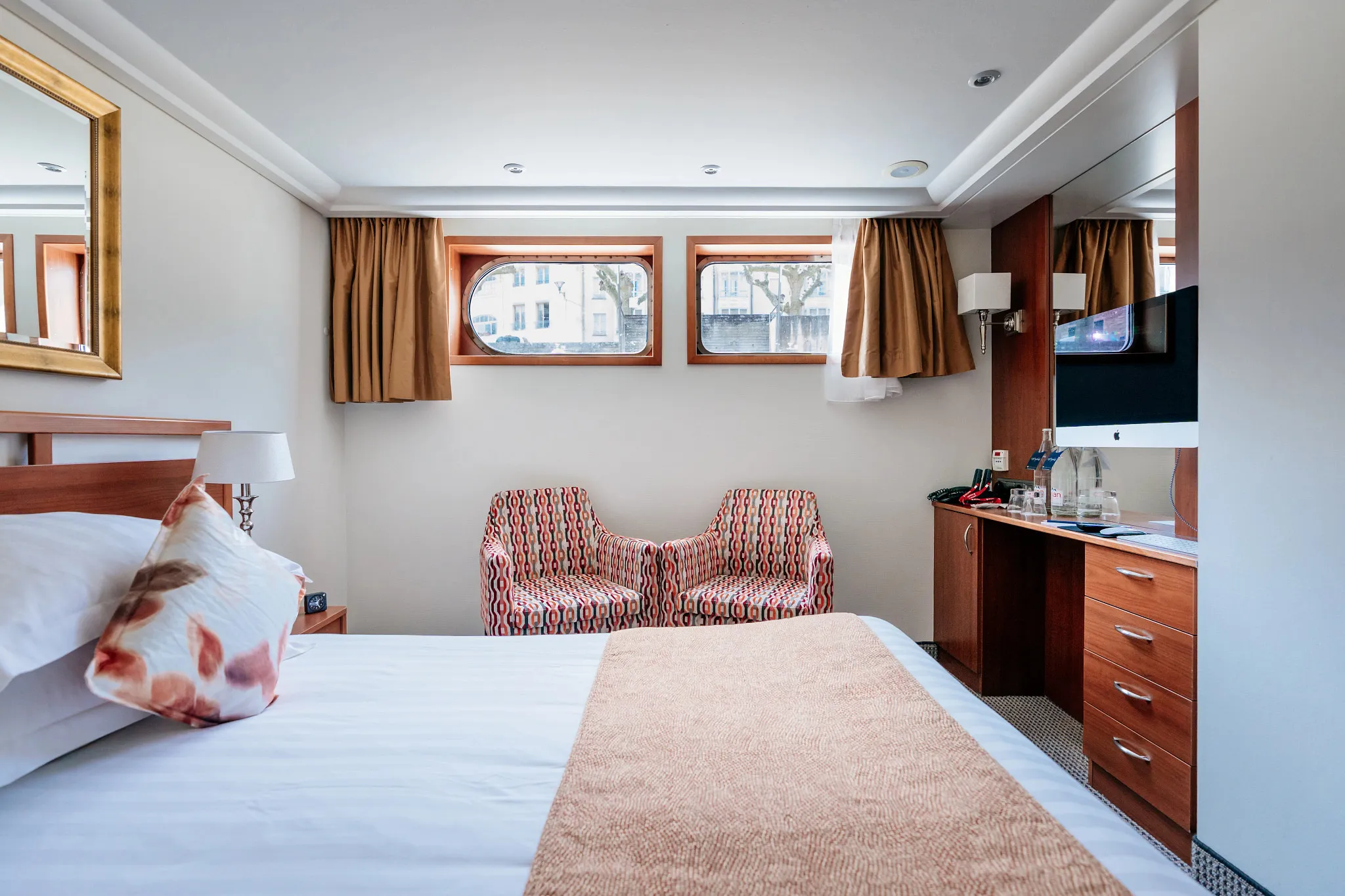 Fixed Window Staterooms