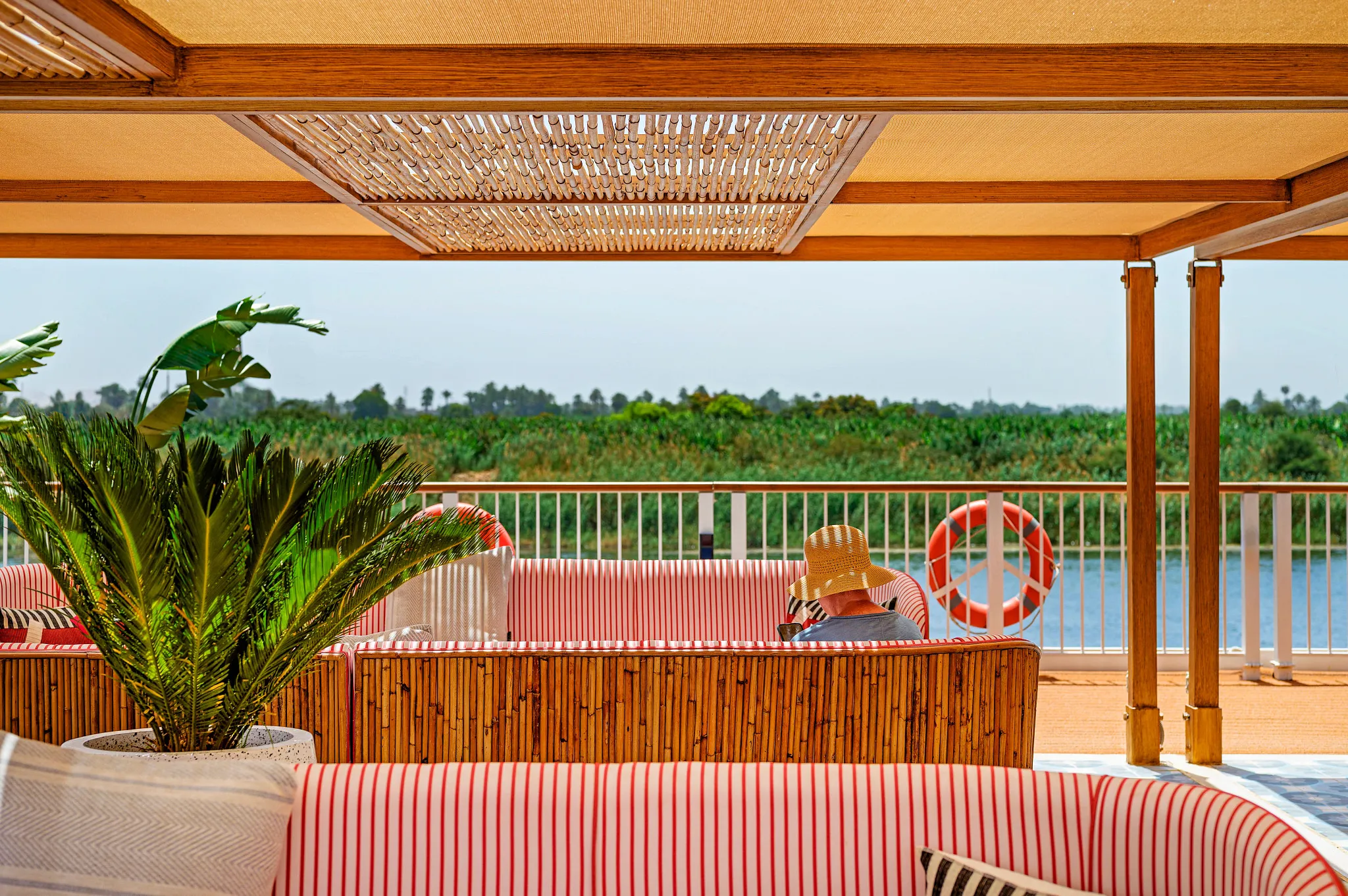 The Sun Deck Bar