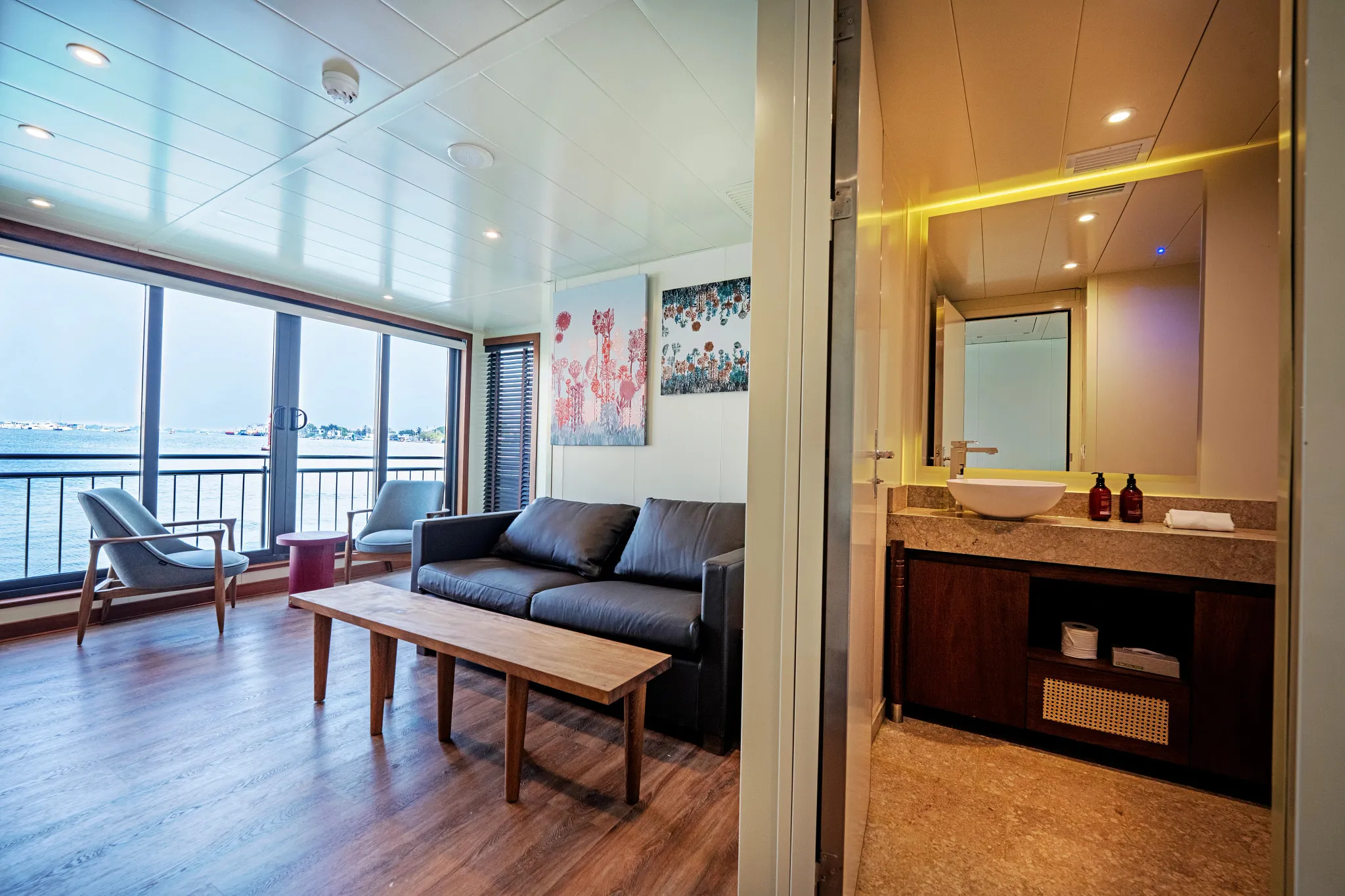 Veranda Suites