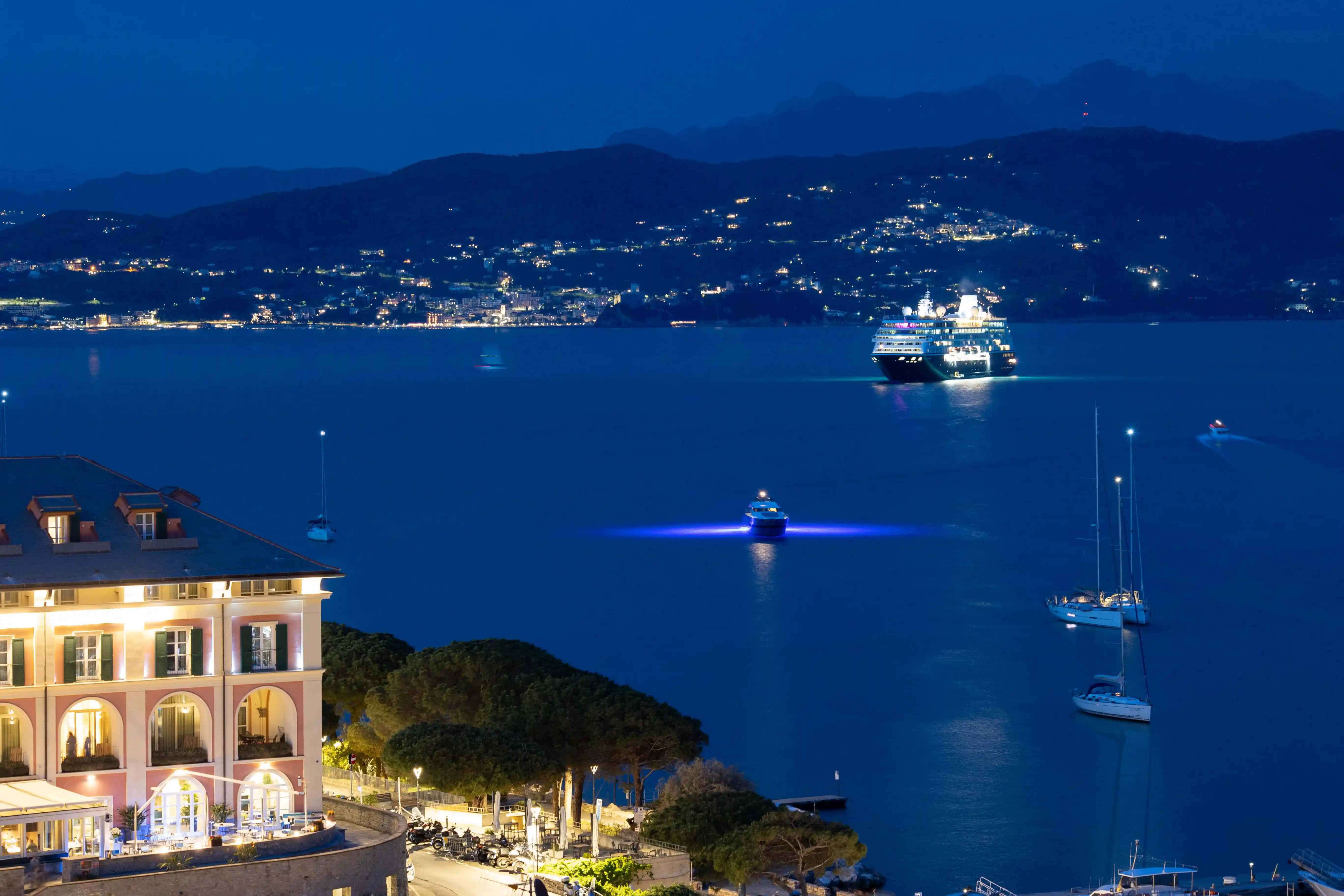 Azamara Pursuit cruise ship