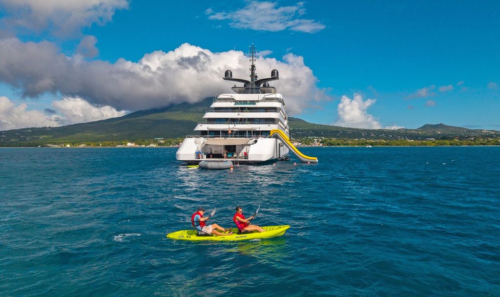 Emerald Yacht coastal cruising experience