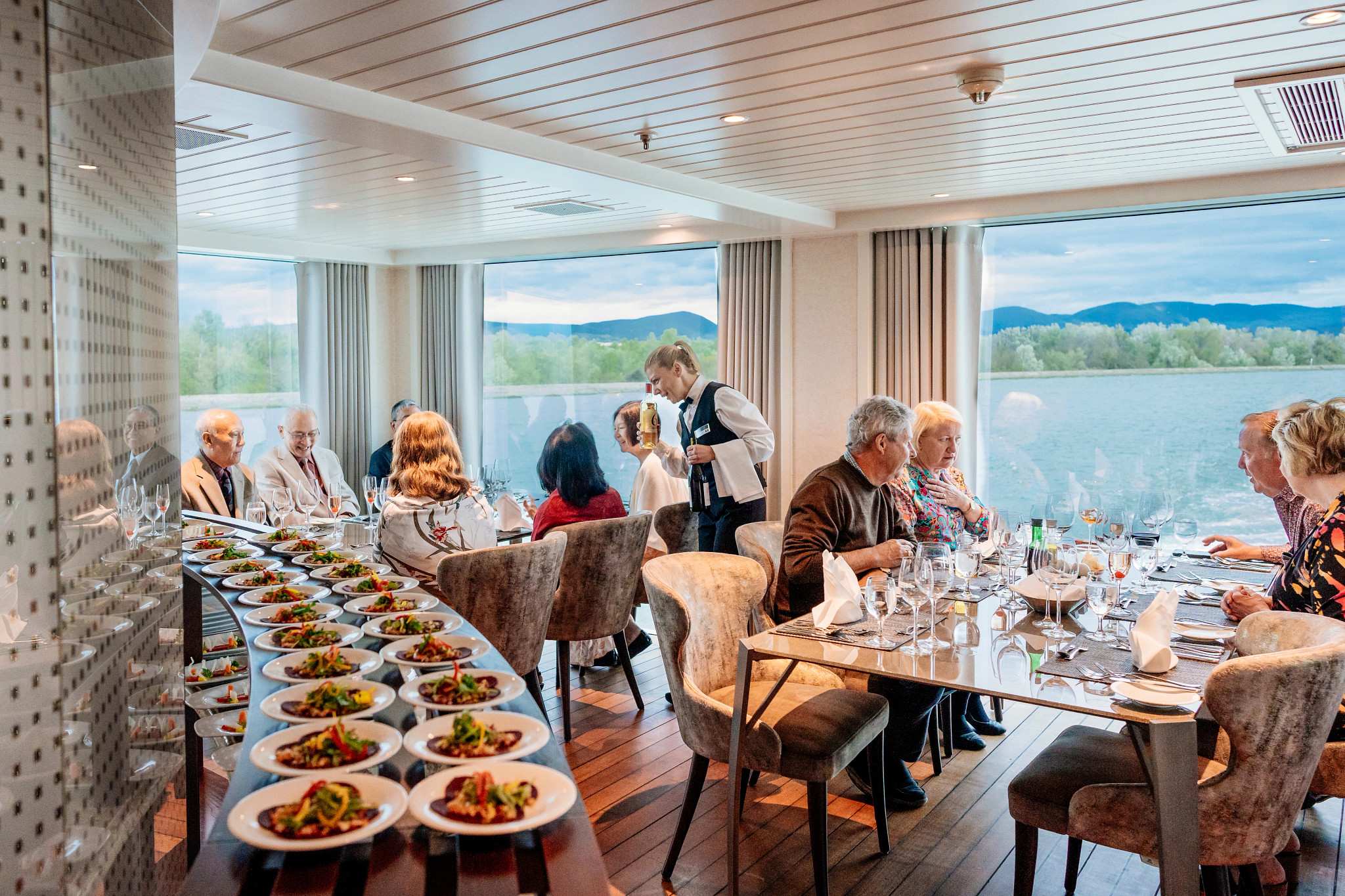 Luxury small ship personalized service