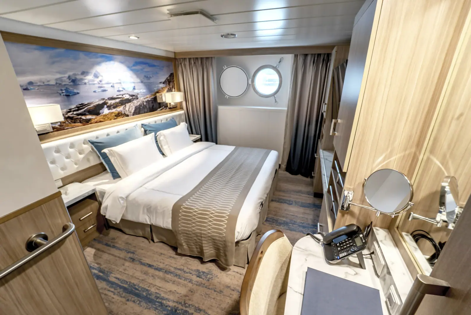Main Deck Panoramic Suite