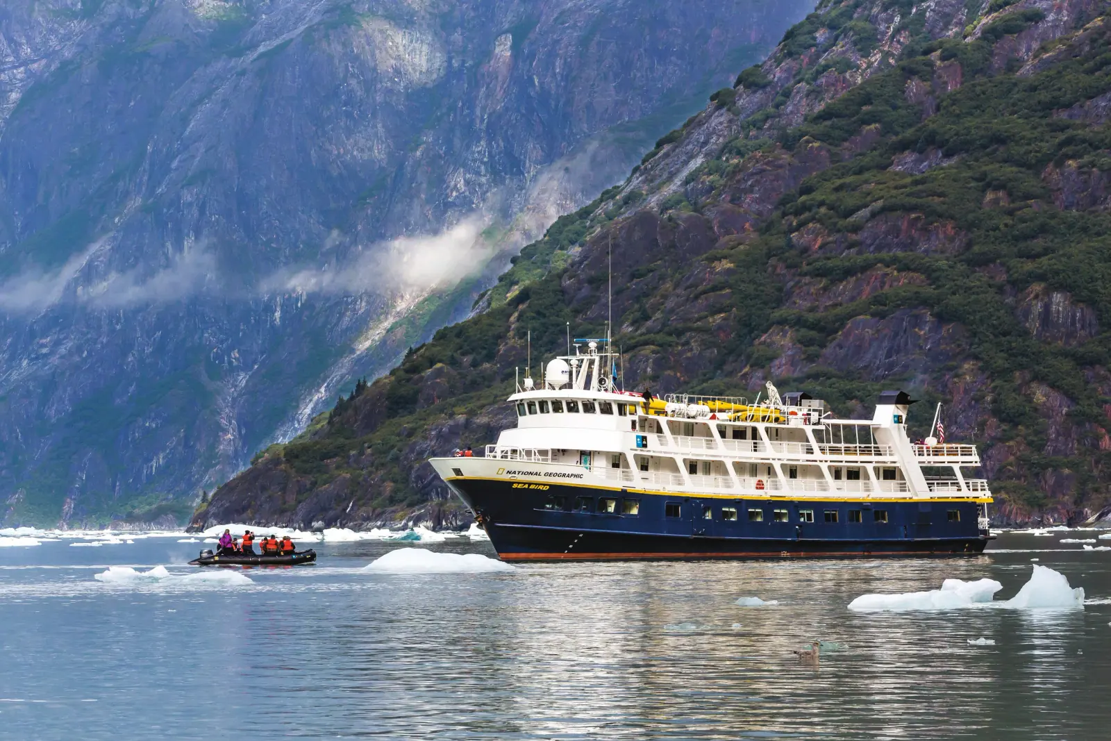 National Geographic Quest at the Glacier Face