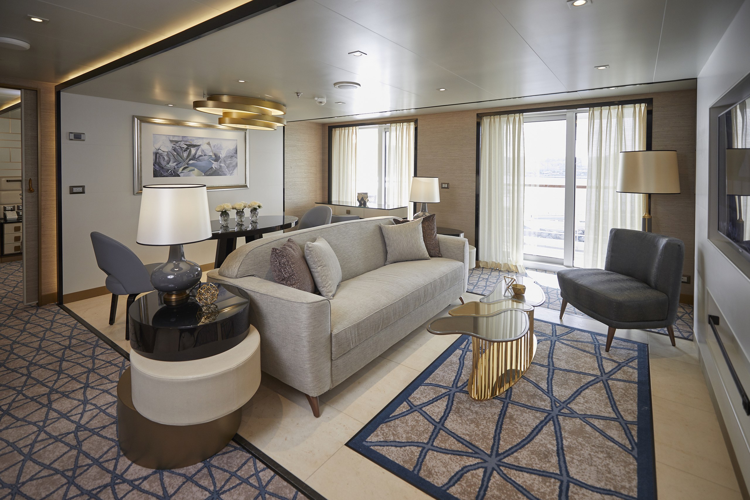 Penthouse & Horizon Suites (With Butler)