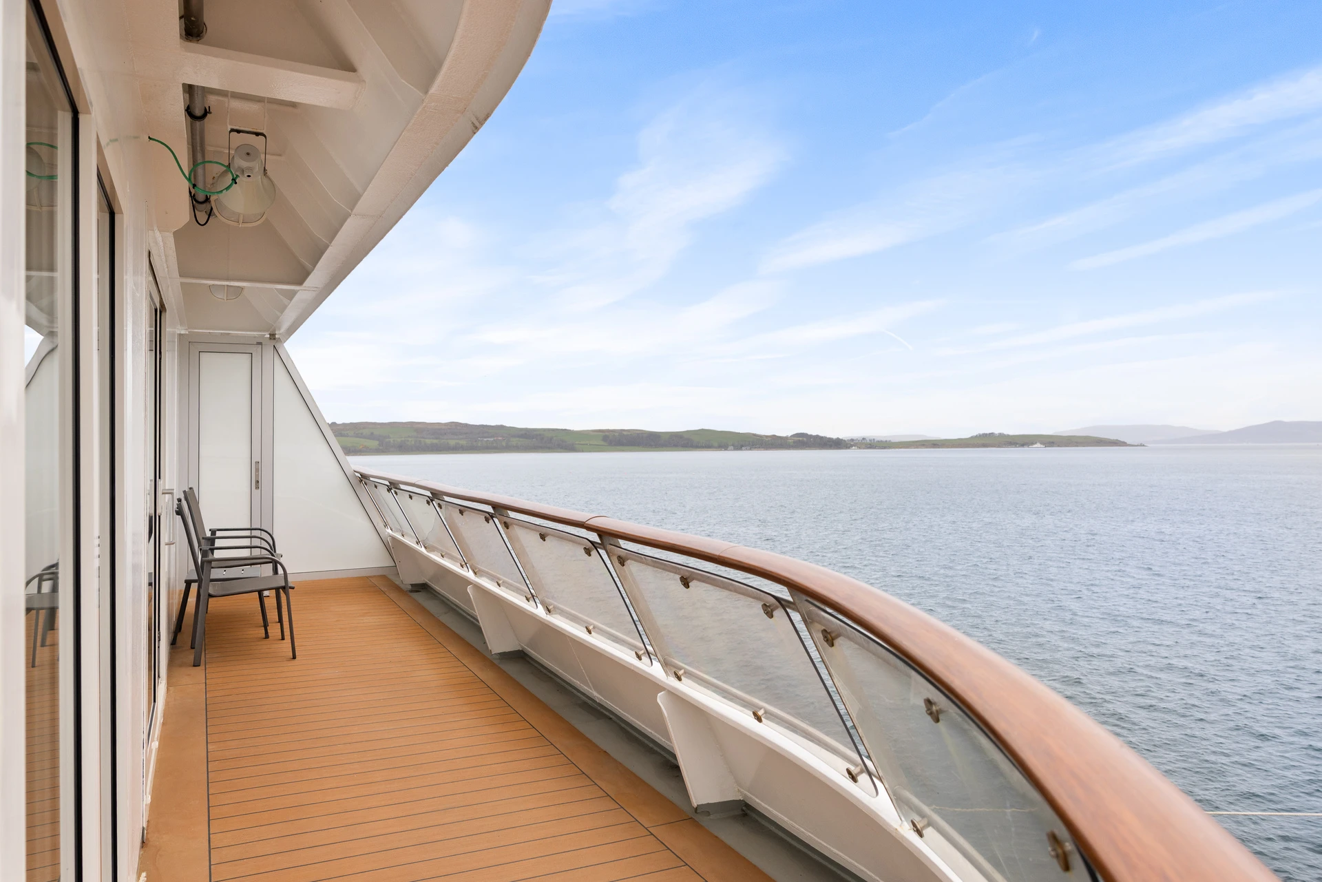 HX expedition suite balcony