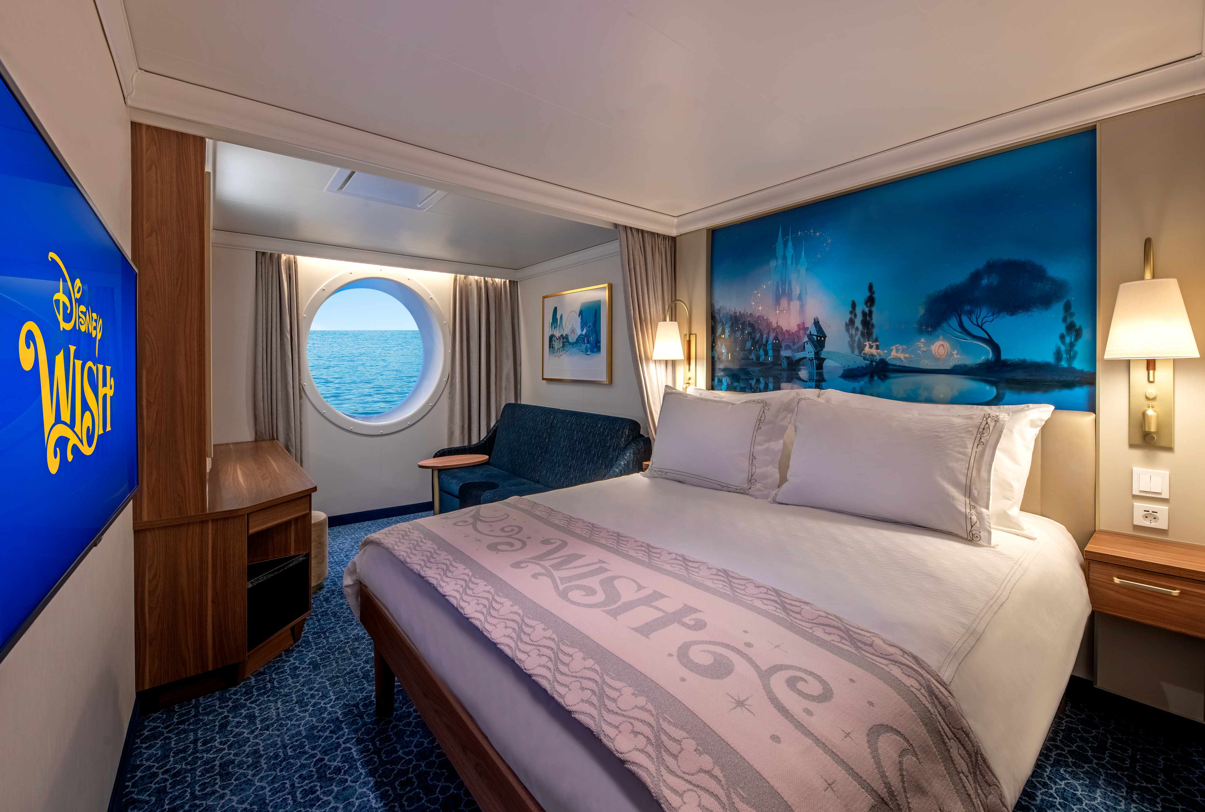 Disney Cruise Line family stateroom layout
