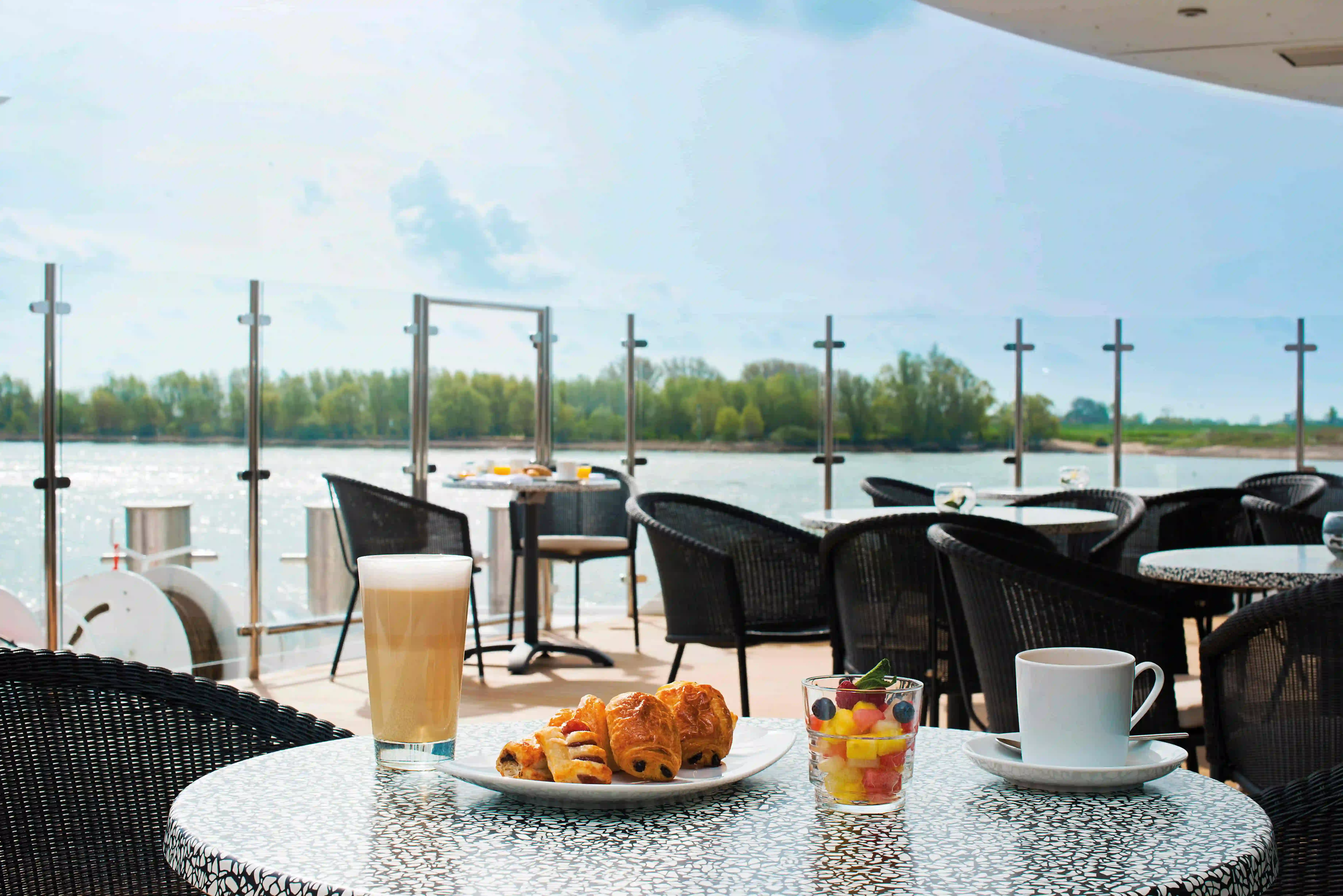 Rhône & Saône Rivers (Riverside Ravel)