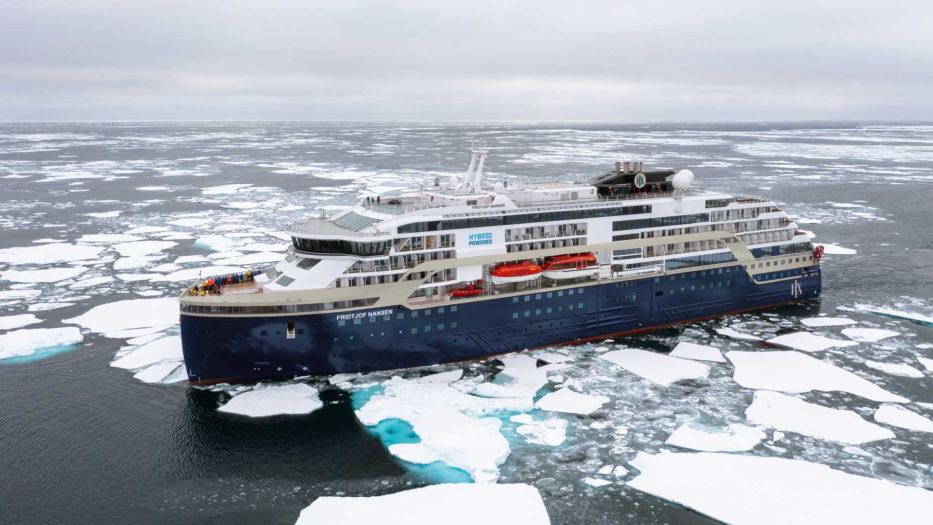 Luxury expedition cruise in Antarctica