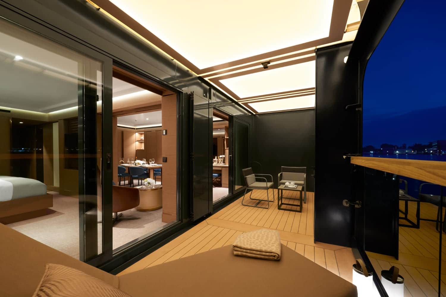 Ritz-Carlton Yacht Collection suite