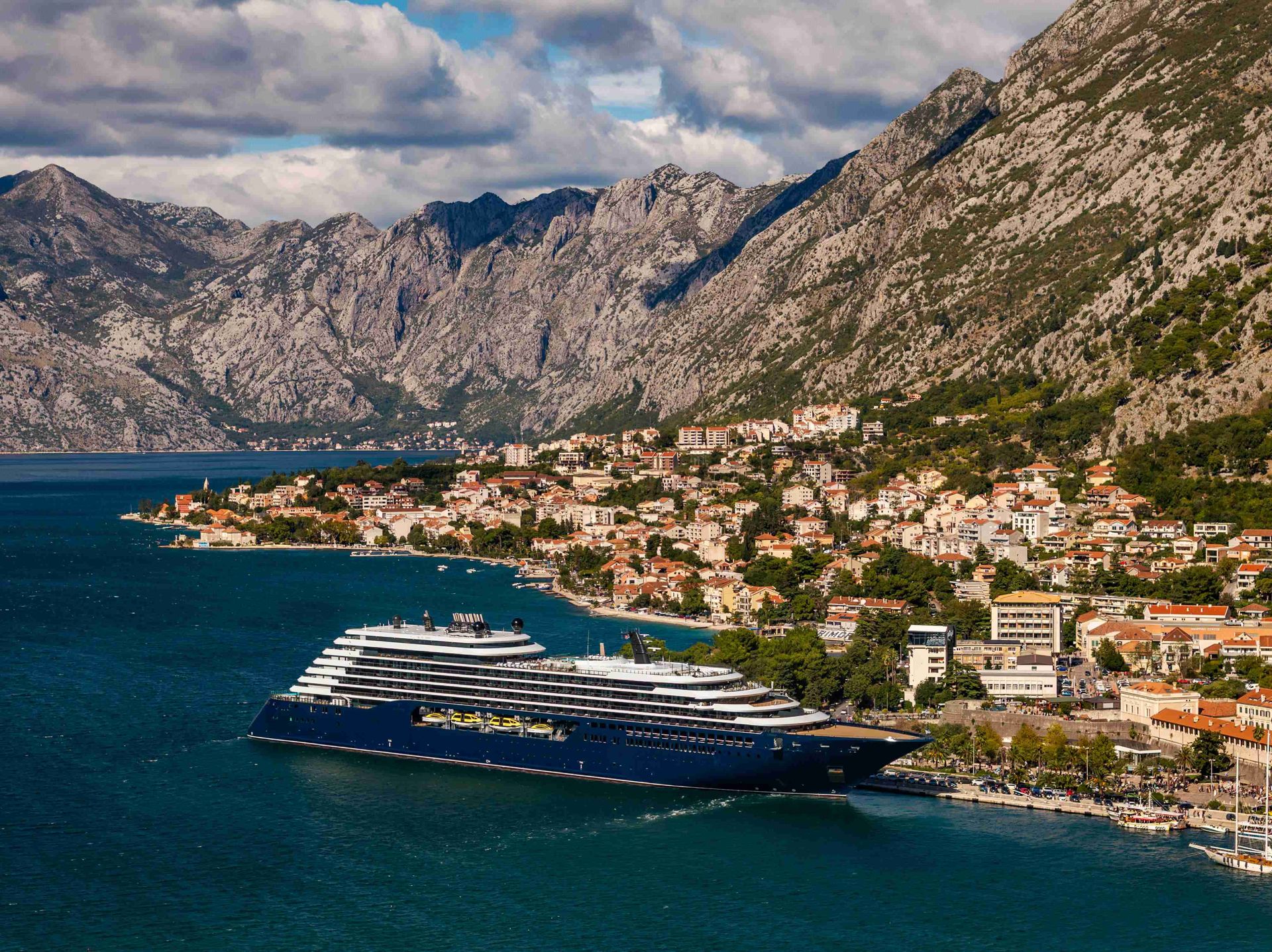 Seabourn Fleet & Expeditions